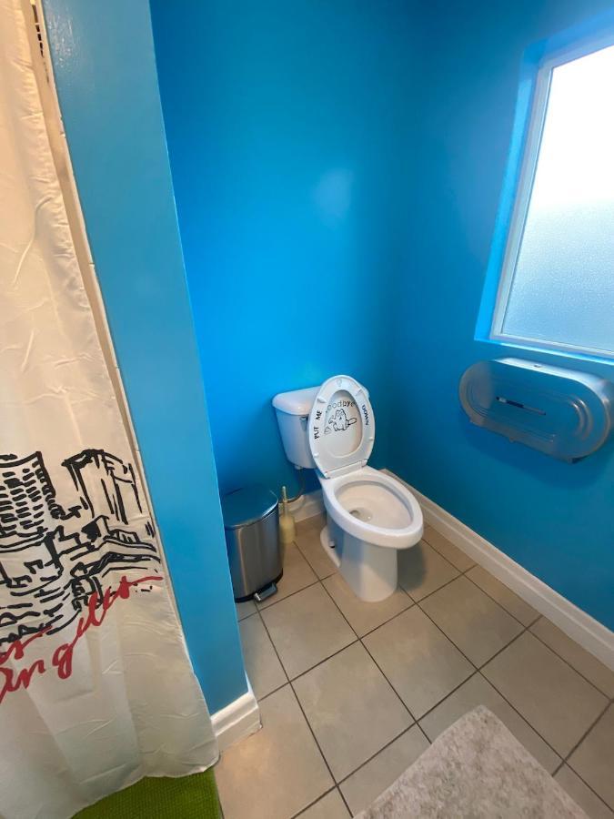 Private Large La Bedroom W Private Half-Bathroom - Ac - Wifi - Private Fridge Near Usc - Exposition Park - Usc Memorial Coliseum - Banc Of California Stadium - Downtown Los Angeles Dtla - University Of Southern California Usc! Dış mekan fotoğraf
