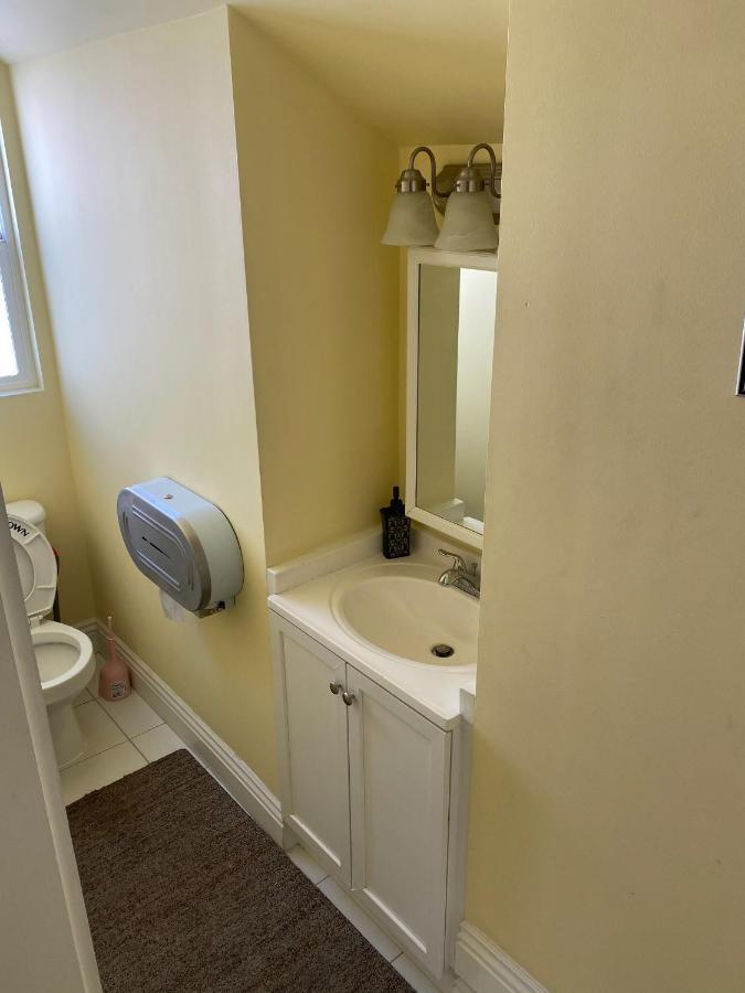 Private Large La Bedroom W Private Half-Bathroom - Ac - Wifi - Private Fridge Near Usc - Exposition Park - Usc Memorial Coliseum - Banc Of California Stadium - Downtown Los Angeles Dtla - University Of Southern California Usc! Dış mekan fotoğraf