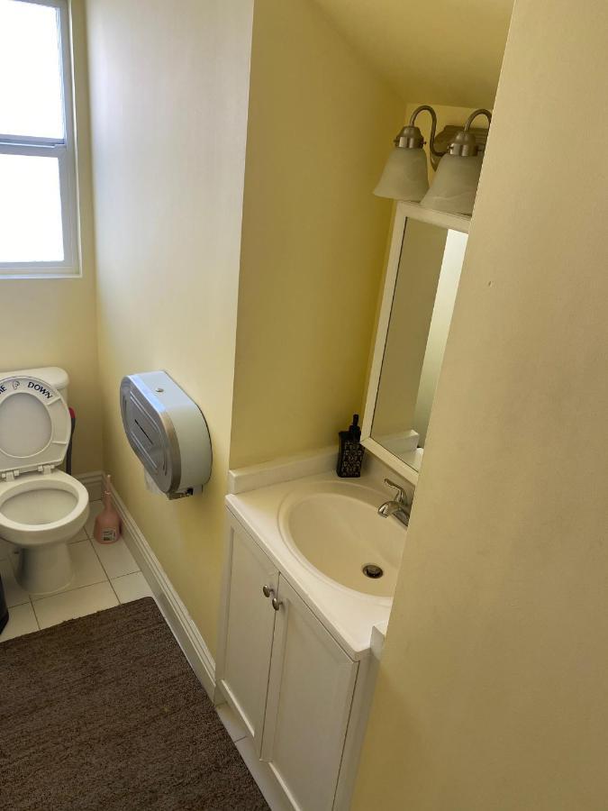 Private Large La Bedroom W Private Half-Bathroom - Ac - Wifi - Private Fridge Near Usc - Exposition Park - Usc Memorial Coliseum - Banc Of California Stadium - Downtown Los Angeles Dtla - University Of Southern California Usc! Dış mekan fotoğraf